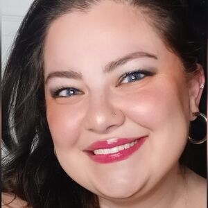 Meet your Posher, Lesli